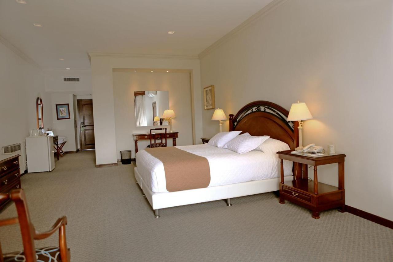 Hotel Los Parrales Тариха Экстерьер фото