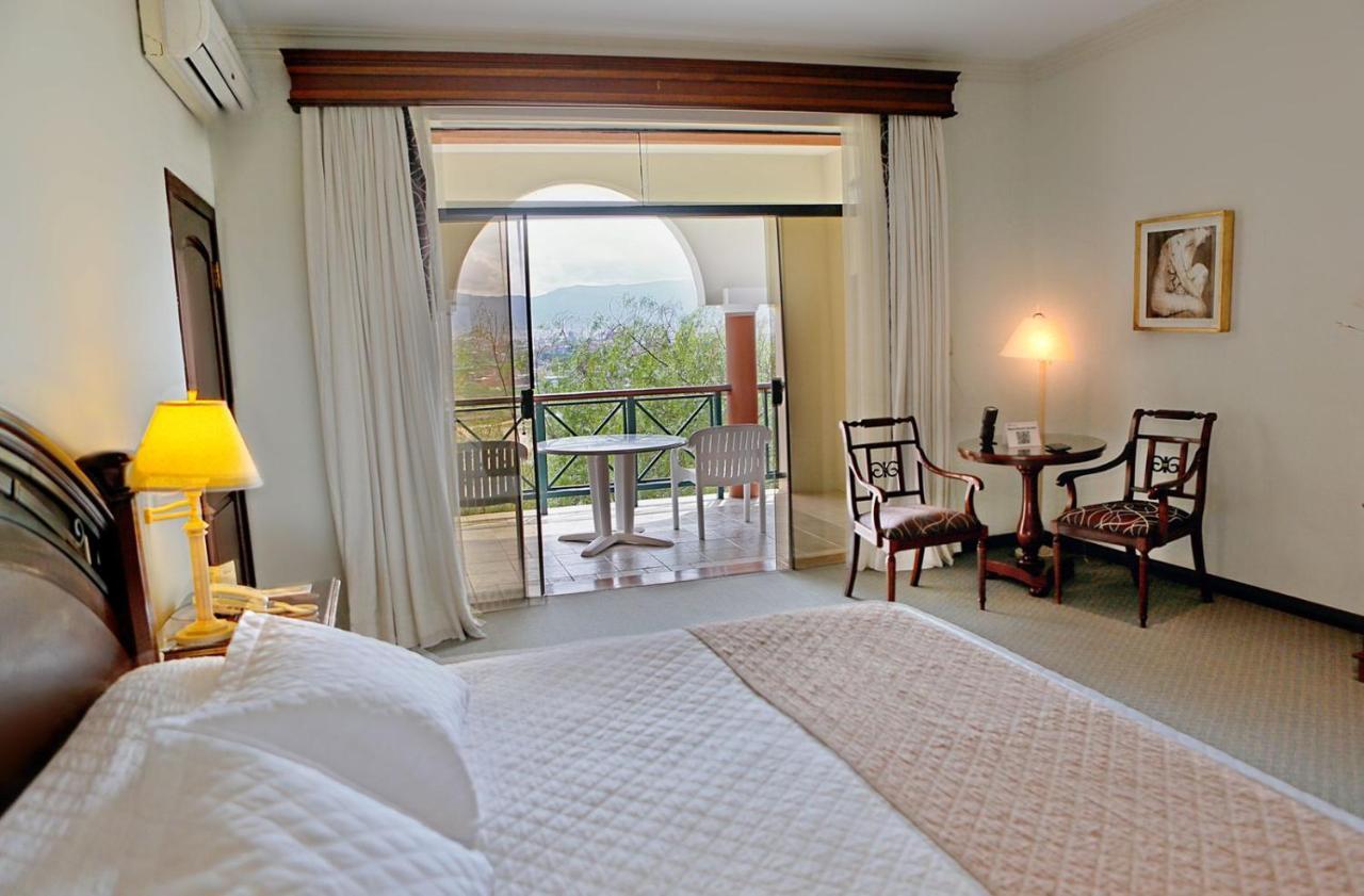 Hotel Los Parrales Тариха Экстерьер фото