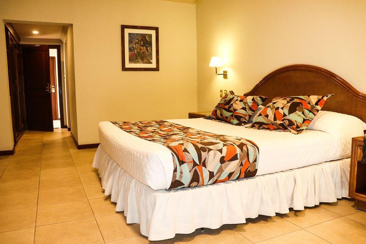Hotel Los Parrales Тариха Экстерьер фото