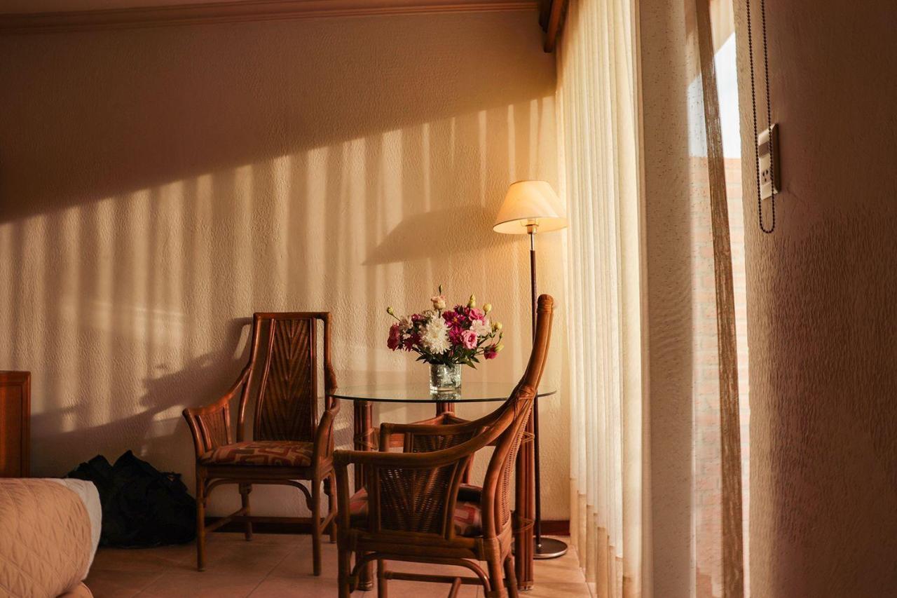 Hotel Los Parrales Тариха Экстерьер фото