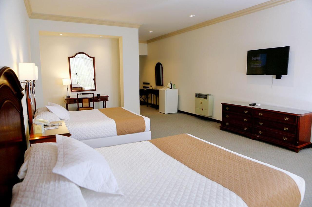 Hotel Los Parrales Тариха Экстерьер фото