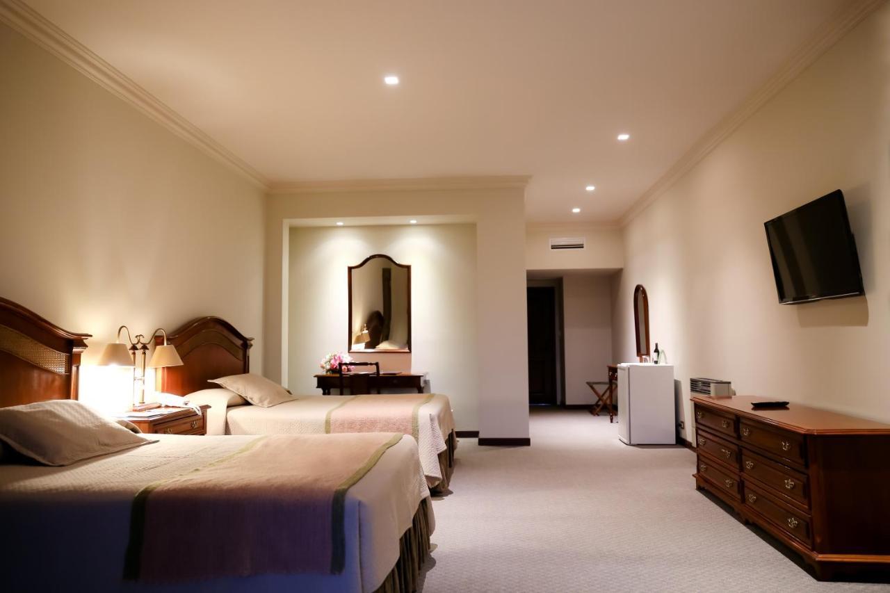 Hotel Los Parrales Тариха Экстерьер фото